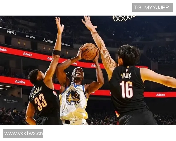 101-97逆转！勇士客场终结连败，半场37记三分破NBA纪录